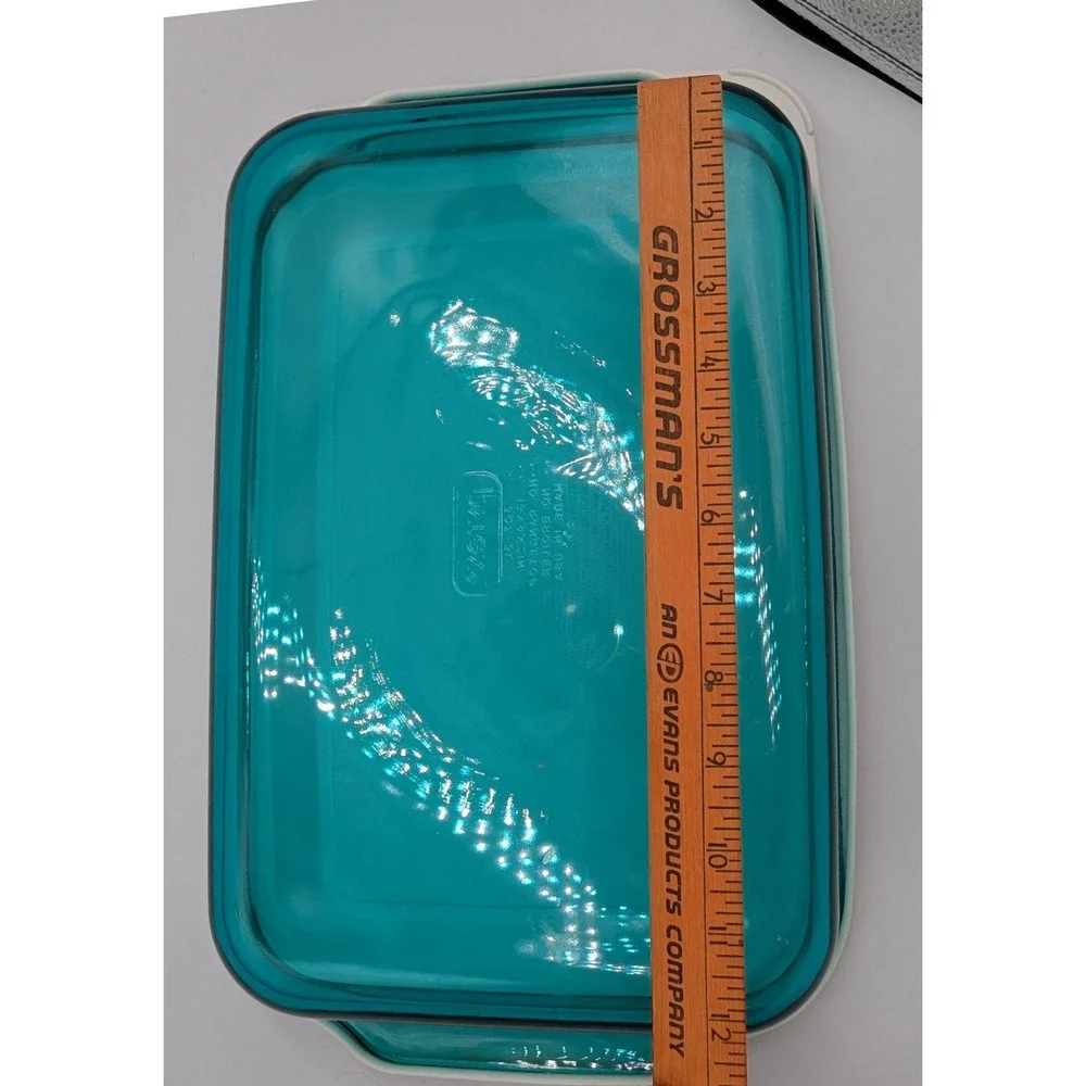 Pyrex Baking Dish Teal Blue Glass 3qt Rectangular Roaster with Lid 13x9x2in